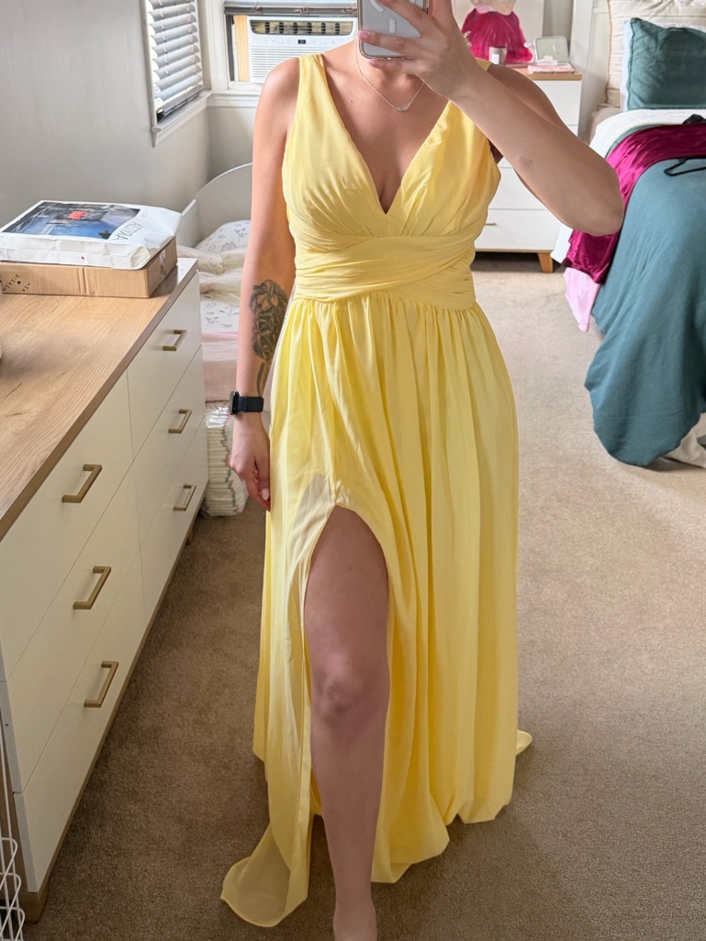 Elegant Yellow V-Neck Maxi Dress with Side Slit